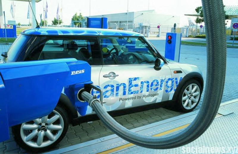 Getting Closer to Hydrogen-Powered Cars