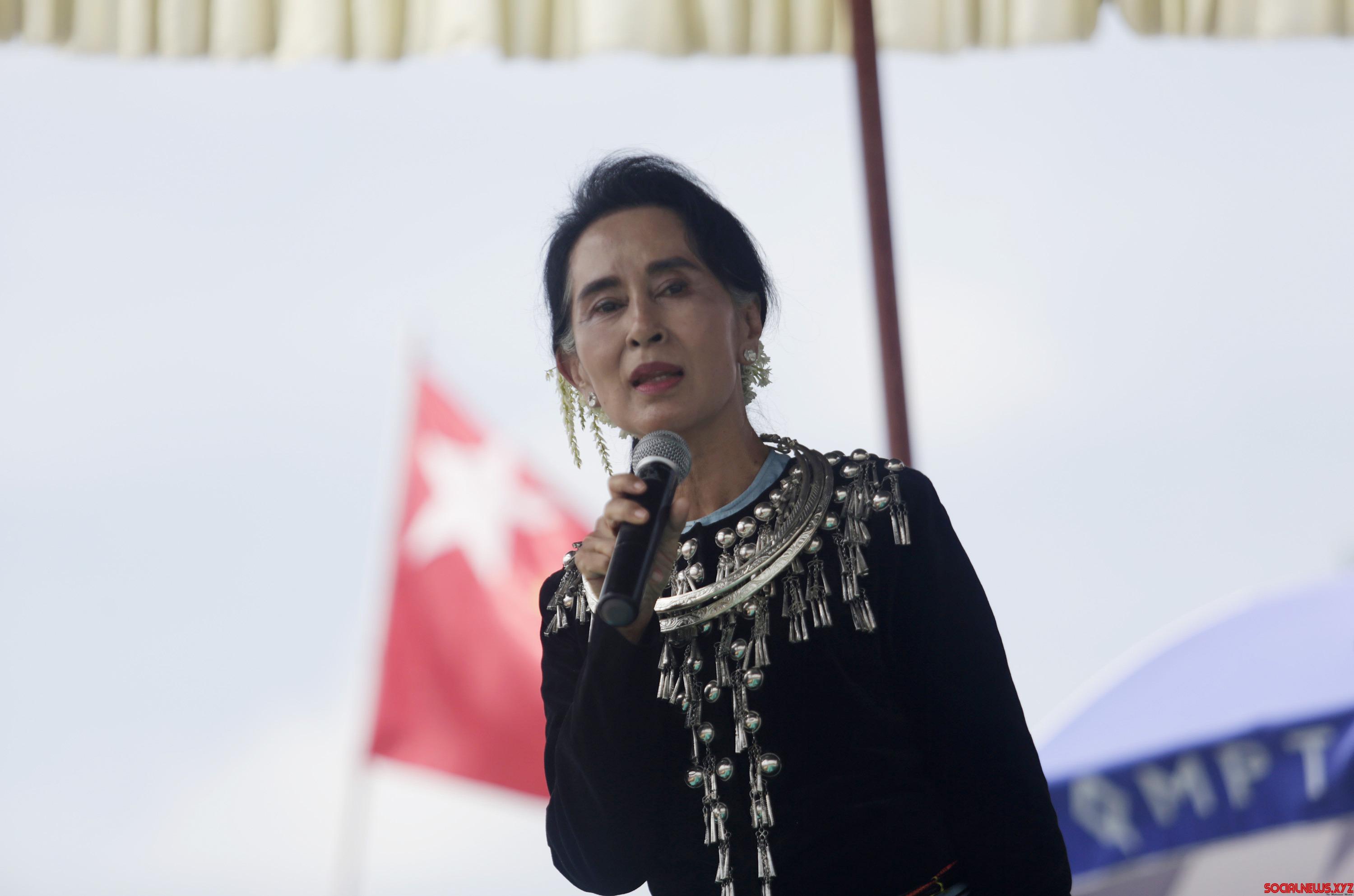 Suu Kyi Meets Myanmar Former Military Leader