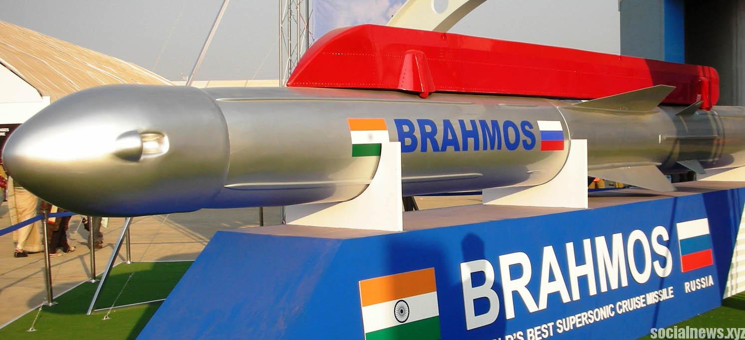 Indian Army Test-Fires BrahMos Land-Attack Missile Indian Army Test-Fires BrahMos Land-Attack Missile