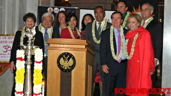 10 US Lawmakers Wish Happy Diwali and Saal Mubarak!