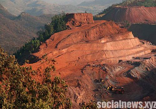 Shutdown in Visakhapatnam Tribal Area to Protest Bauxite Mining Shutdown in Visakhapatnam Tribal Area to Protest Bauxite Mining