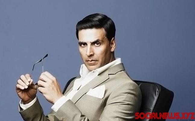 Akshay Kumar to Flaunt New Avatar in 'Rustom'