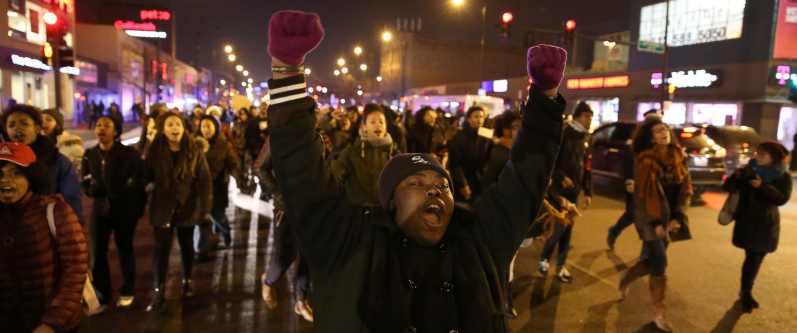 Chicago Erupts over Video of Police Shooting Black Teenager 16 Times Chicago Erupts over Video of Police Shooting Black Teenager 16 Times