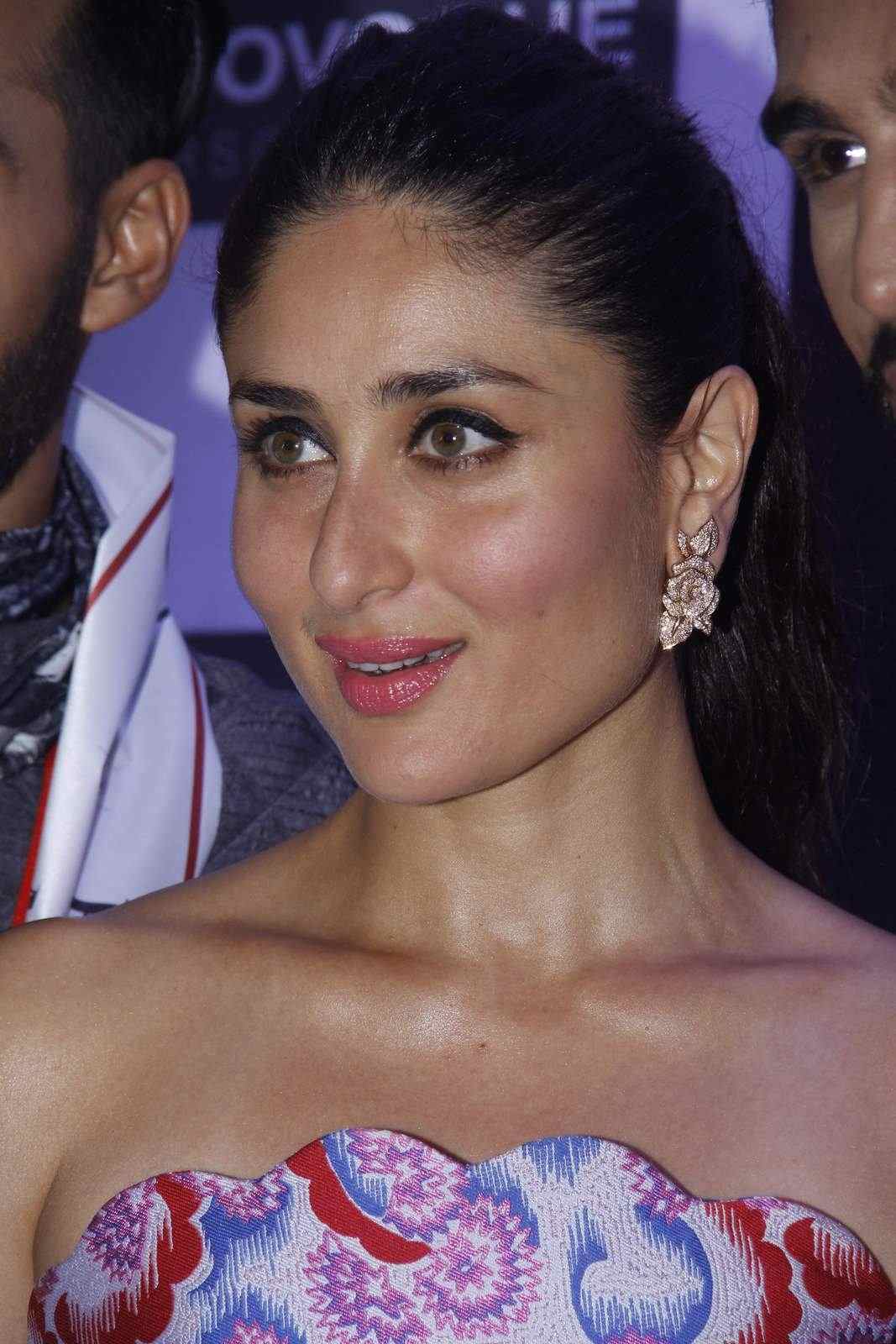 Would Love Going to Pakistan to Promote Girl Child Education: Kareena Would Love Going to Pakistan to Promote Girl Child Education: Kareena