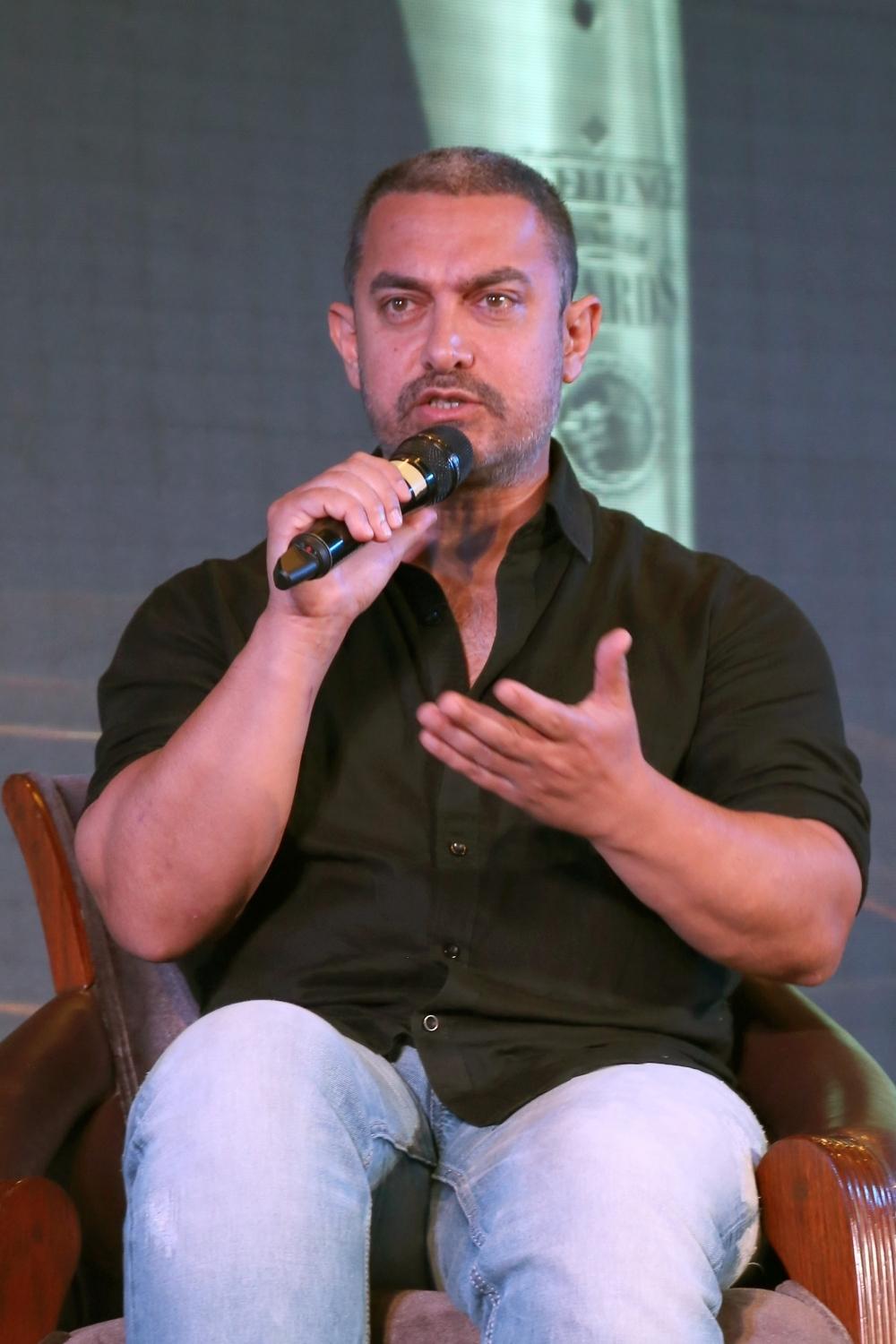 Aamir Khan on Intolerance: BJP Criticises, Congress Backs