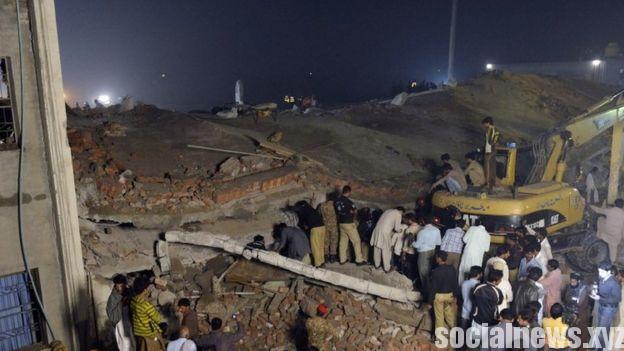 Factory Collapse in Lahore Kills 18 Factory Collapse in Lahore Kills 18