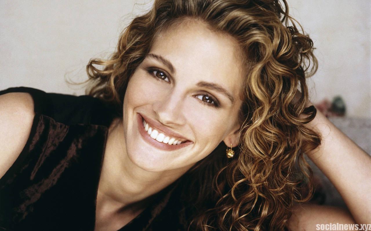 Julia Roberts Is Like ATC to Children