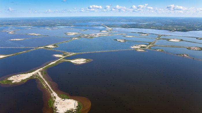 Inexpensive Way to Clean Water from Oil Sands Wastewater