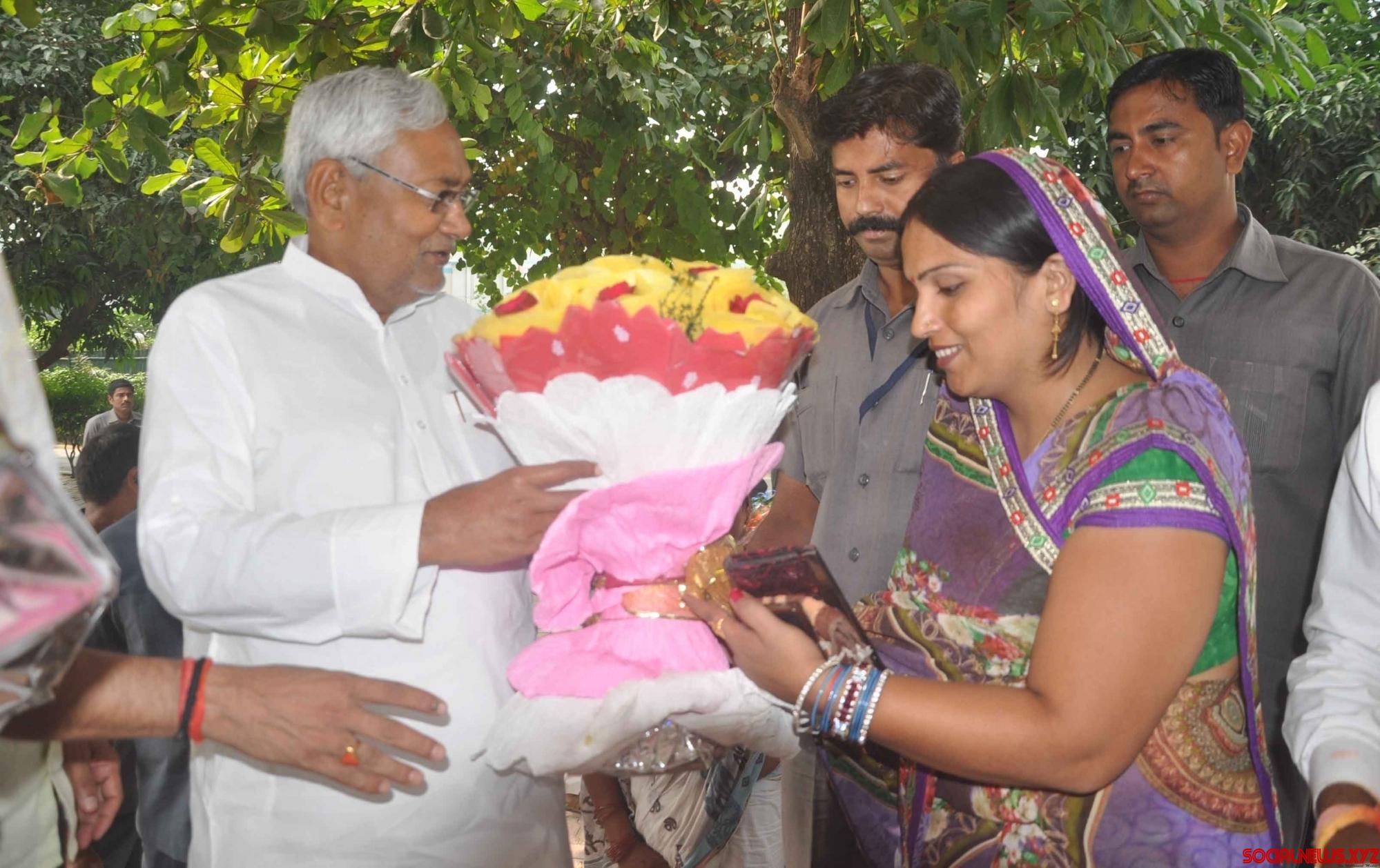 Top Leaders to Attend Nitish's Oath Taking