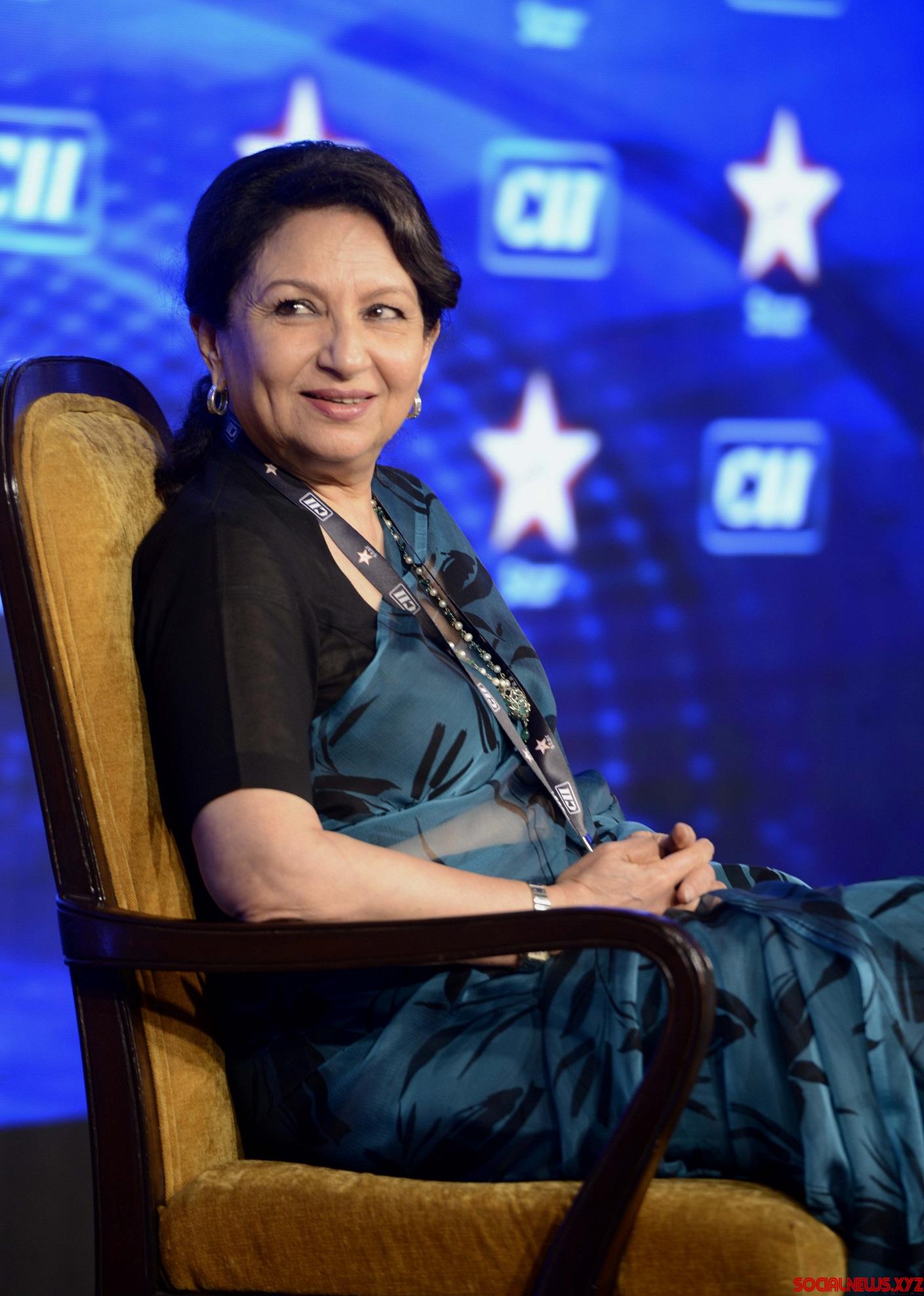 Hope Bollywood Stands United on Intolerance Issue: Sharmila Tagore