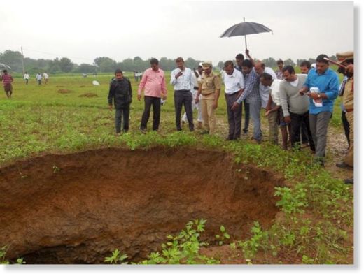 Nayanoripalle Village Evacuated as Large Sinkhole Swallows Water Tank
