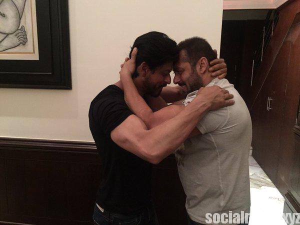 SRK Learns 'Sultan' Moves from Salman on 50th Birthday