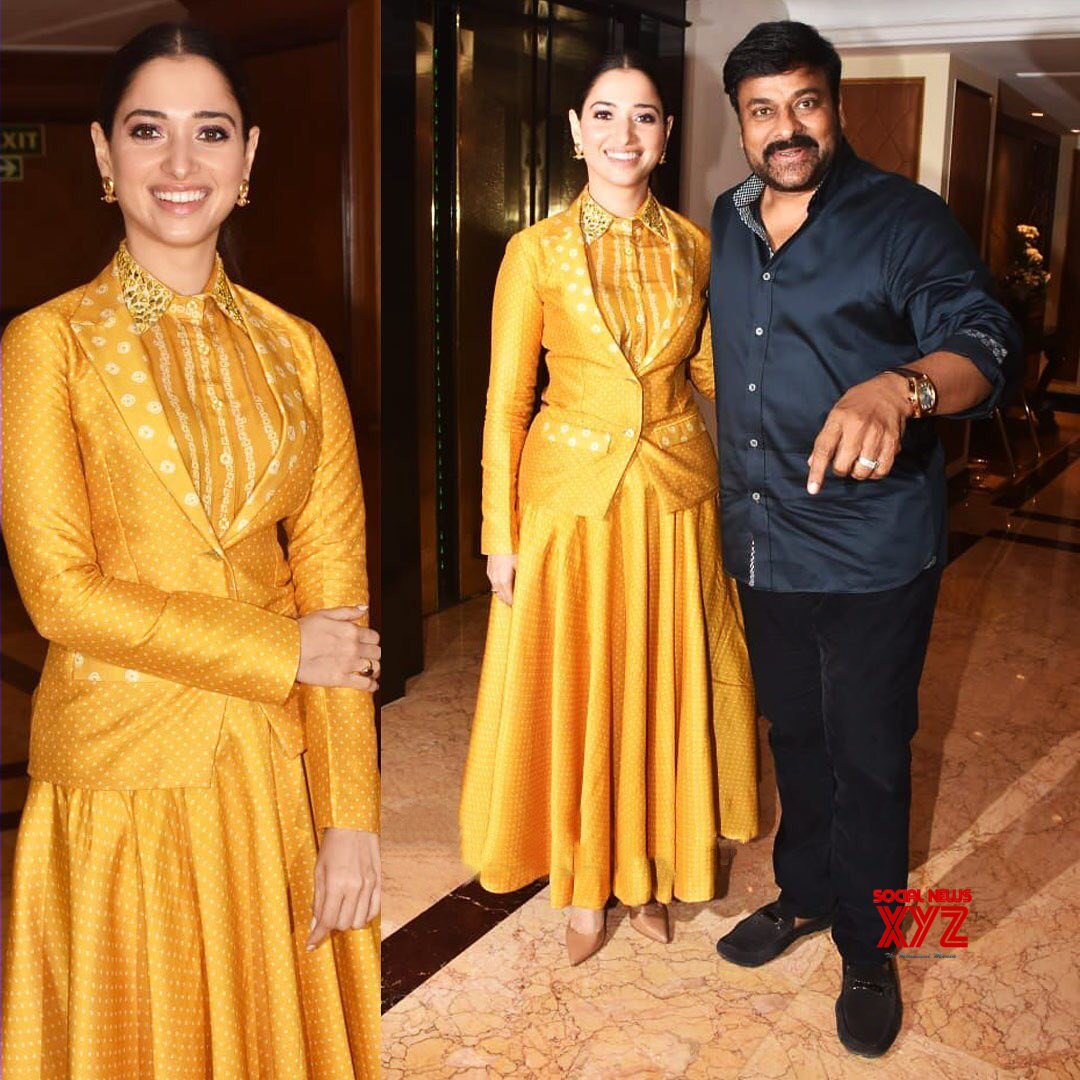 Megastar Chiranjeevi And Tamannaah Bhatia Stills From Sye Raa Narasimha