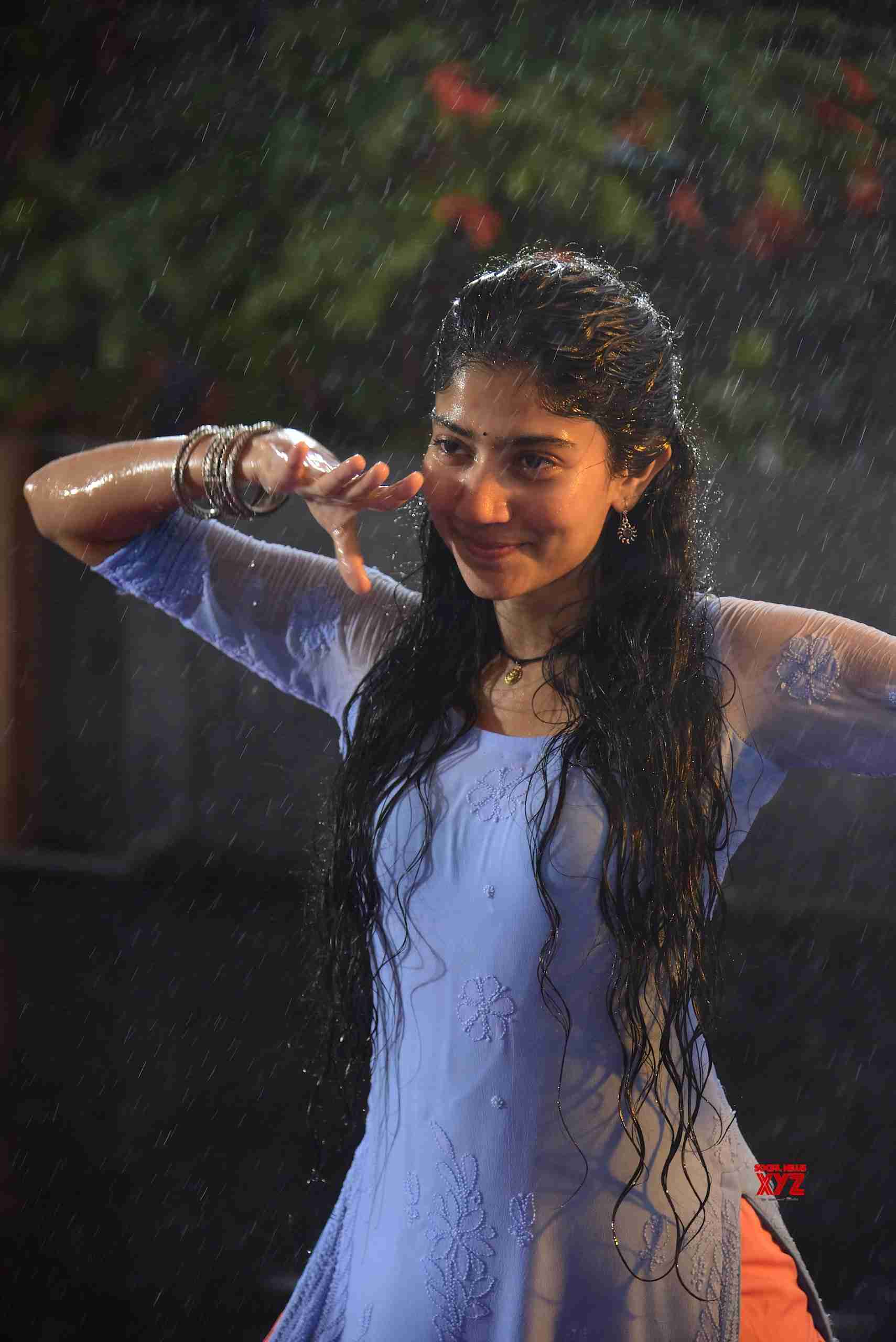 Actress Sai Pallavi HD Stills From Love Story Movie Social News XYZ