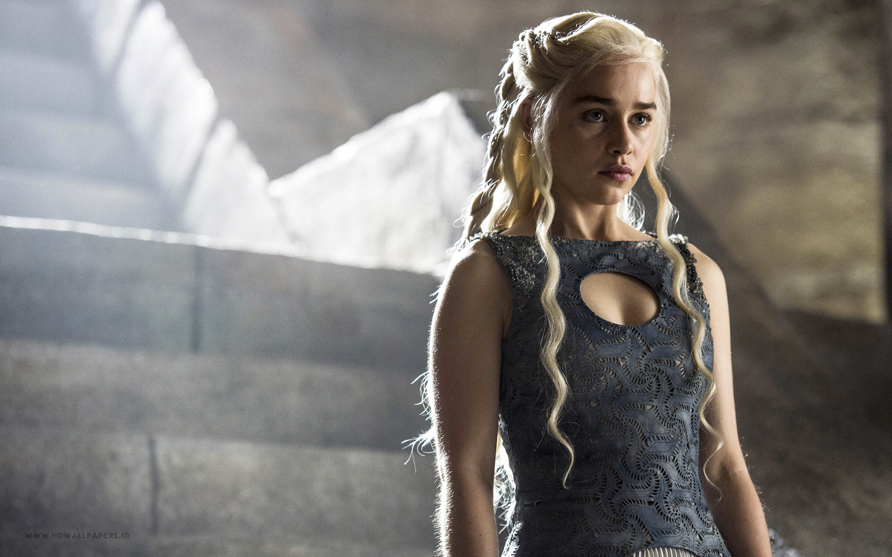 Emilia Clarke Goes Nude Again For Game Of Thrones Social News Xyz