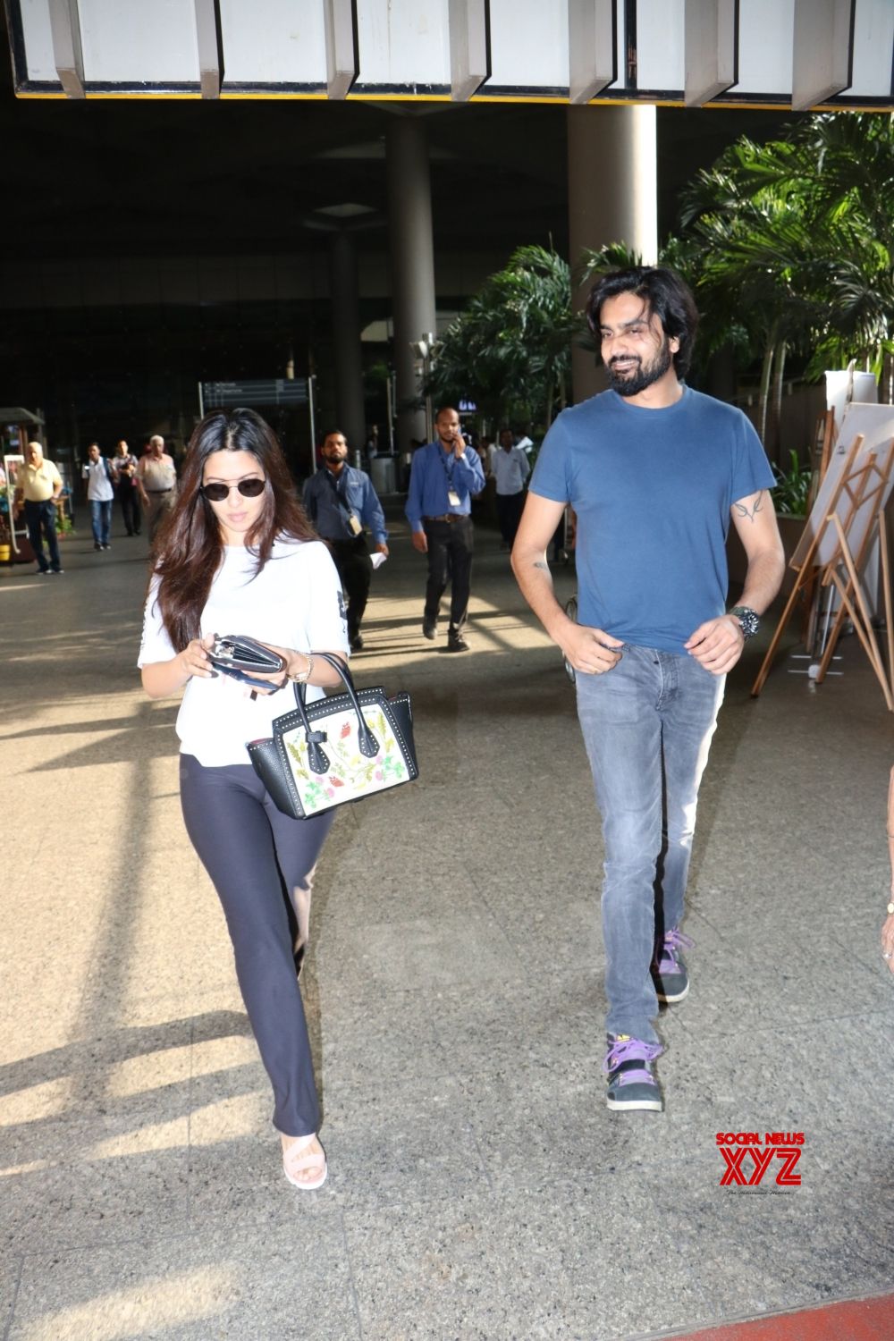Mumbai Riya Sen And Shivam Tewari Spotted At Airport Social News Xyz