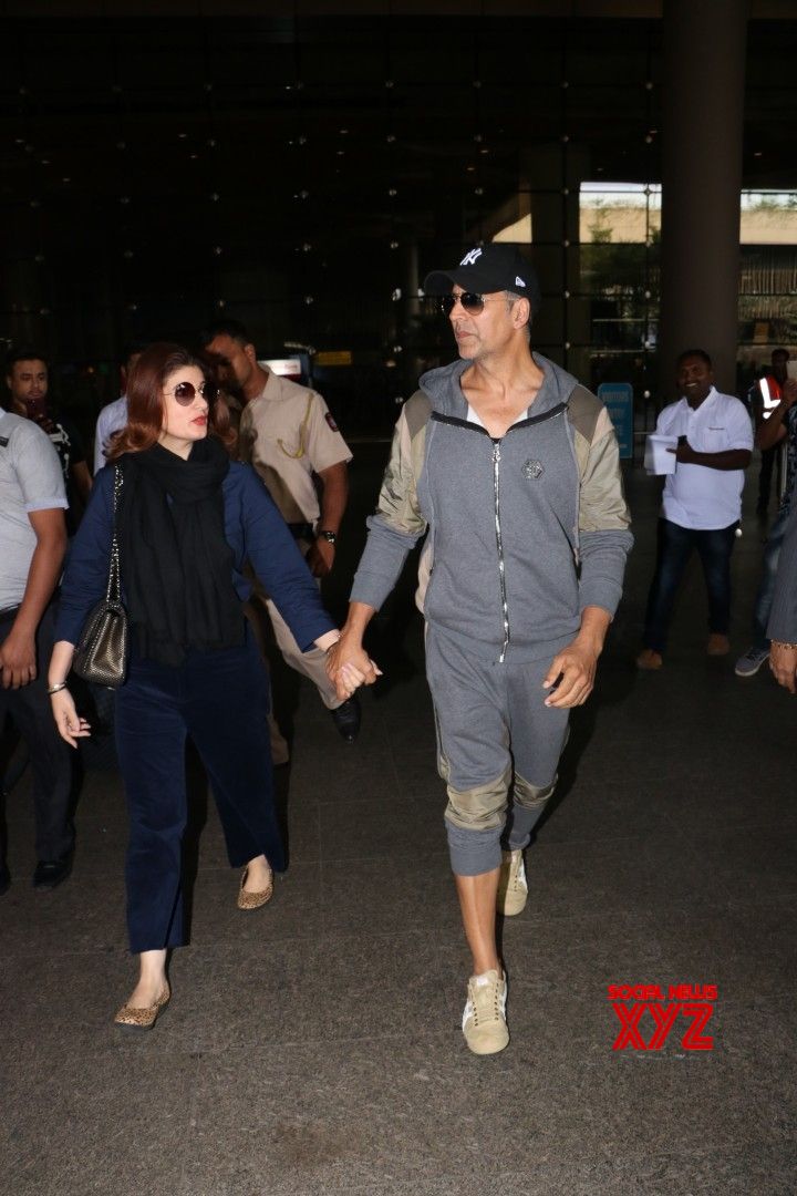 Mumbai: Akshay Kumar And Twinkle Khanna Seen At Airport - Social News XYZ