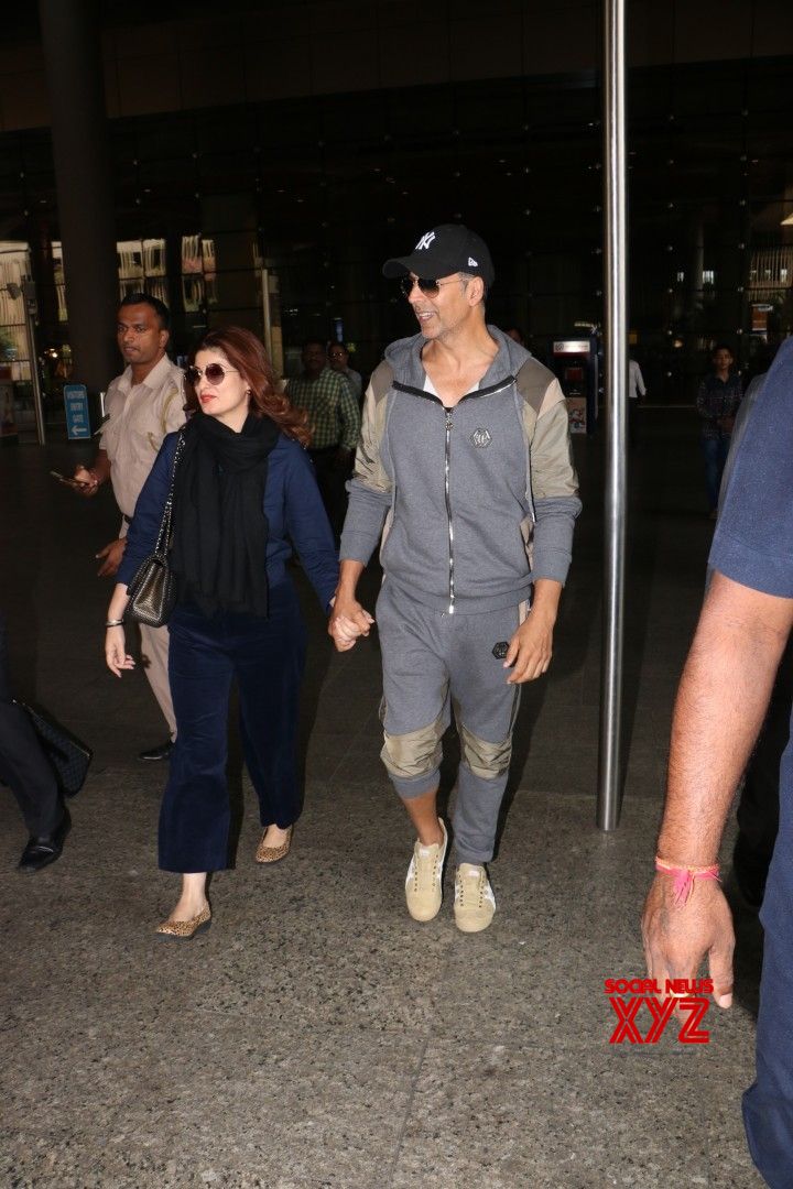 Mumbai: Akshay Kumar And Twinkle Khanna Seen At Airport - Social News XYZ