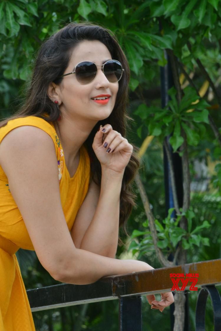 Anchor Manjusha Stills From Atnartanasala Movie Promotions - Social 