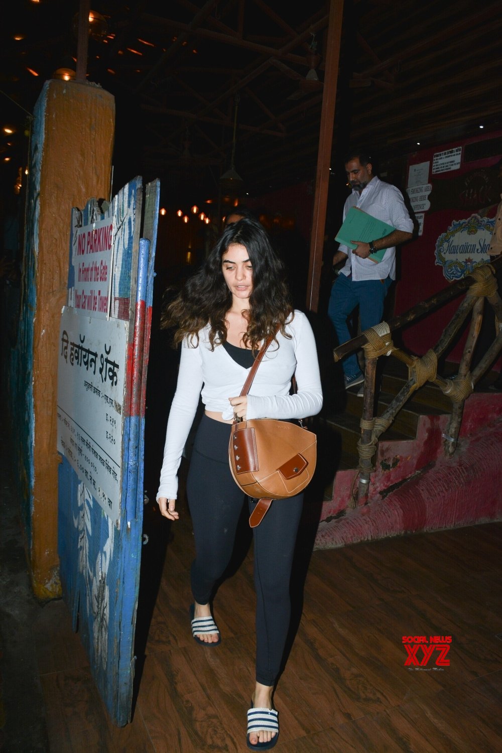 Mumbai: Arjun Rampal And Gabriella Demetriades Seen At Mumbai's Bandra ...