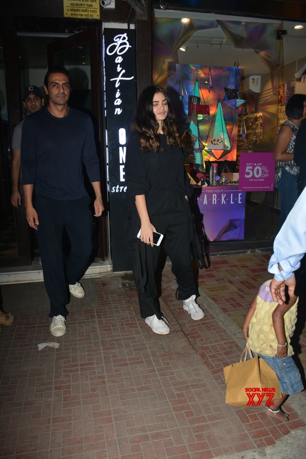 Mumbai: Arjun Rampal And Gabriella Demetriades Seen At Mumbai's Bandra ...