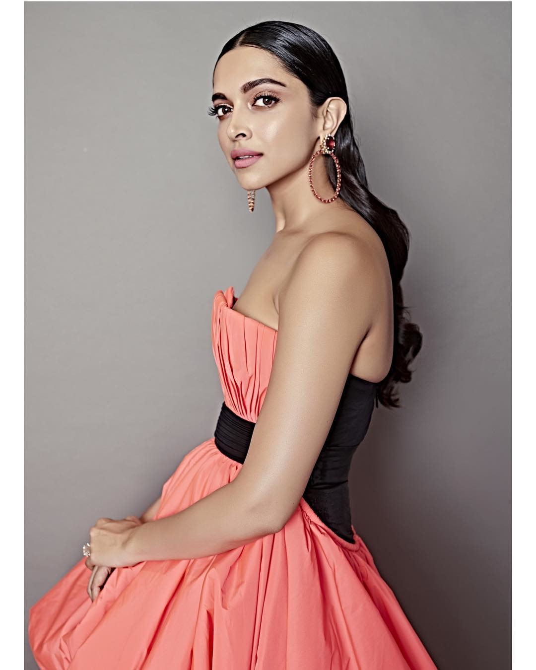 Actress Deepika Padukone Stills From Filmfare Glamour And Style Awards ...