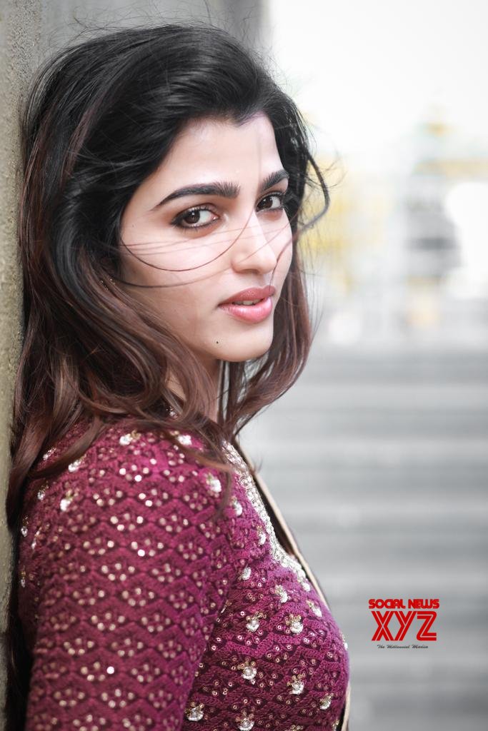 Actress Sai Dhanshika Gorgeous New Stills - Social News XYZ