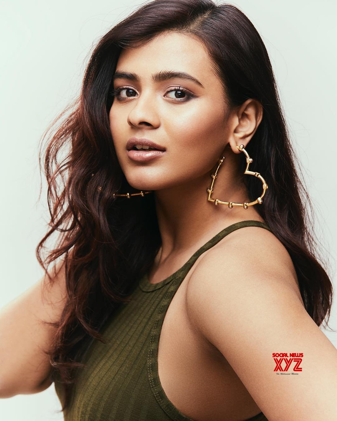 Actress Hebah Patel New Hot And Bold Stills - Social News XYZ