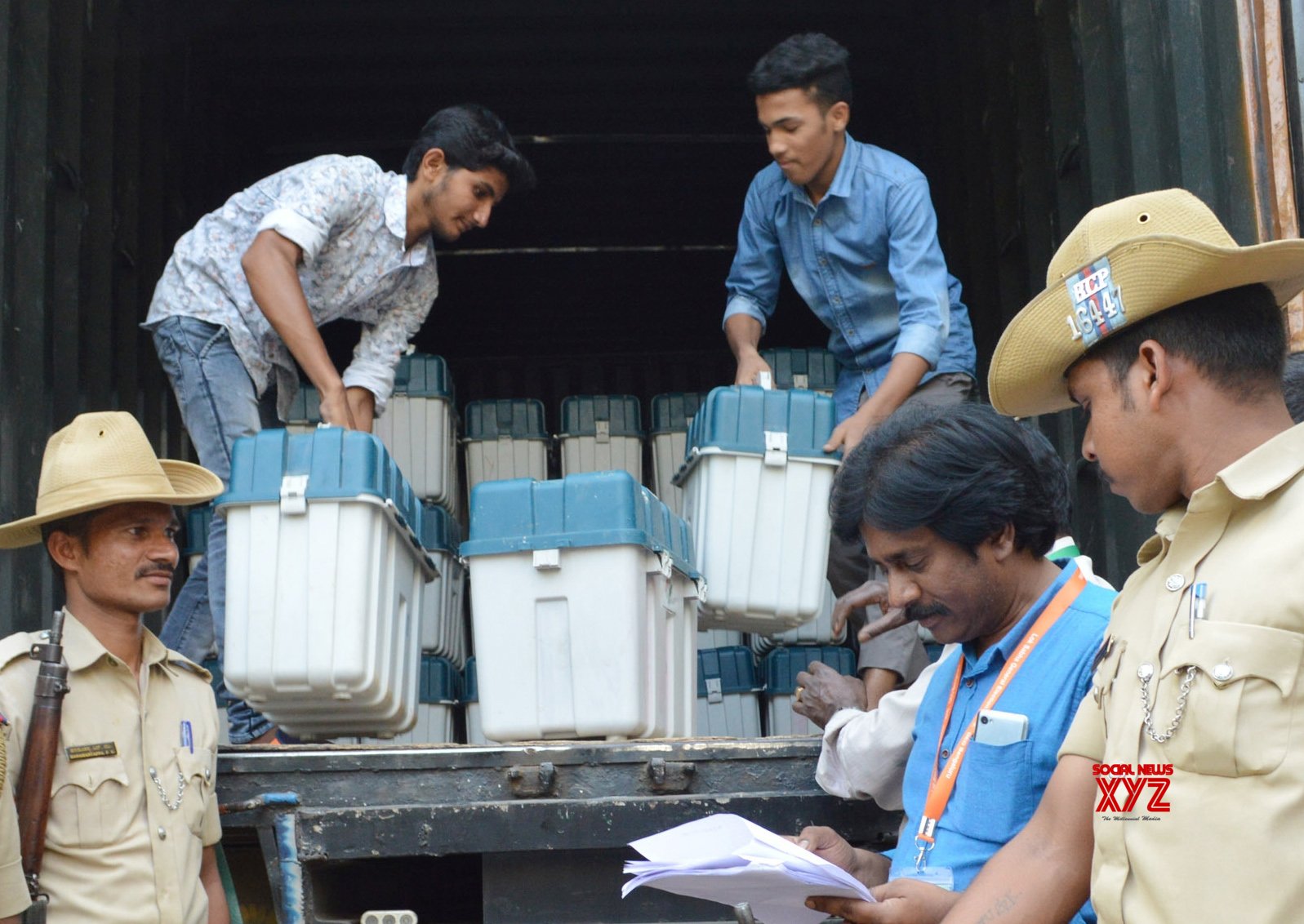 Bengaluru: EVM, VVPATs Dispatch Work #Gallery - Social News XYZ