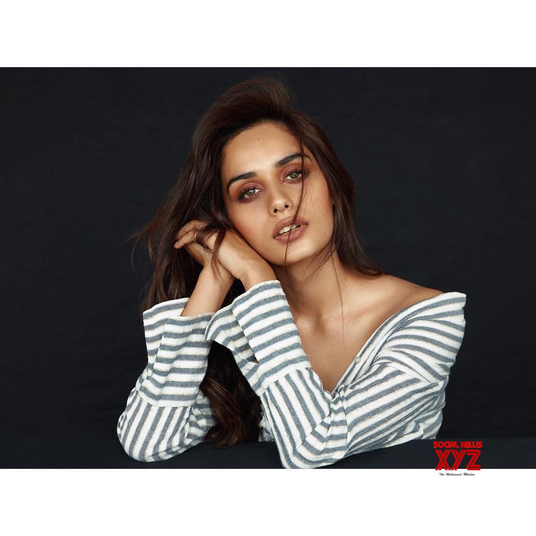 Former Miss World Manushi Chhillar Sexy Stills Social News Xyz