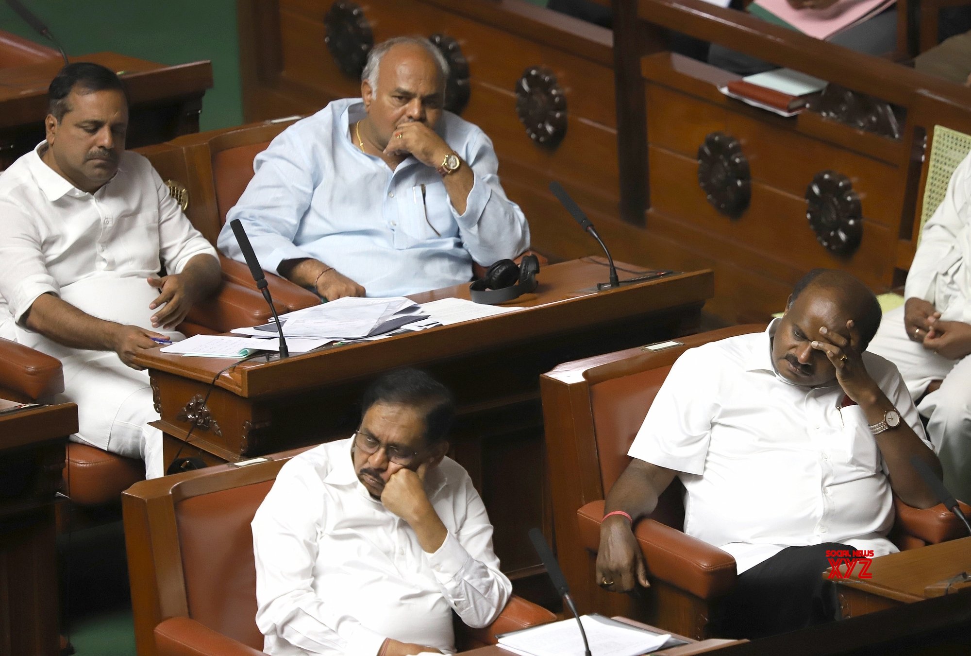 Karnataka Assembly Begins For Crucial Floor Test - Social News XYZ