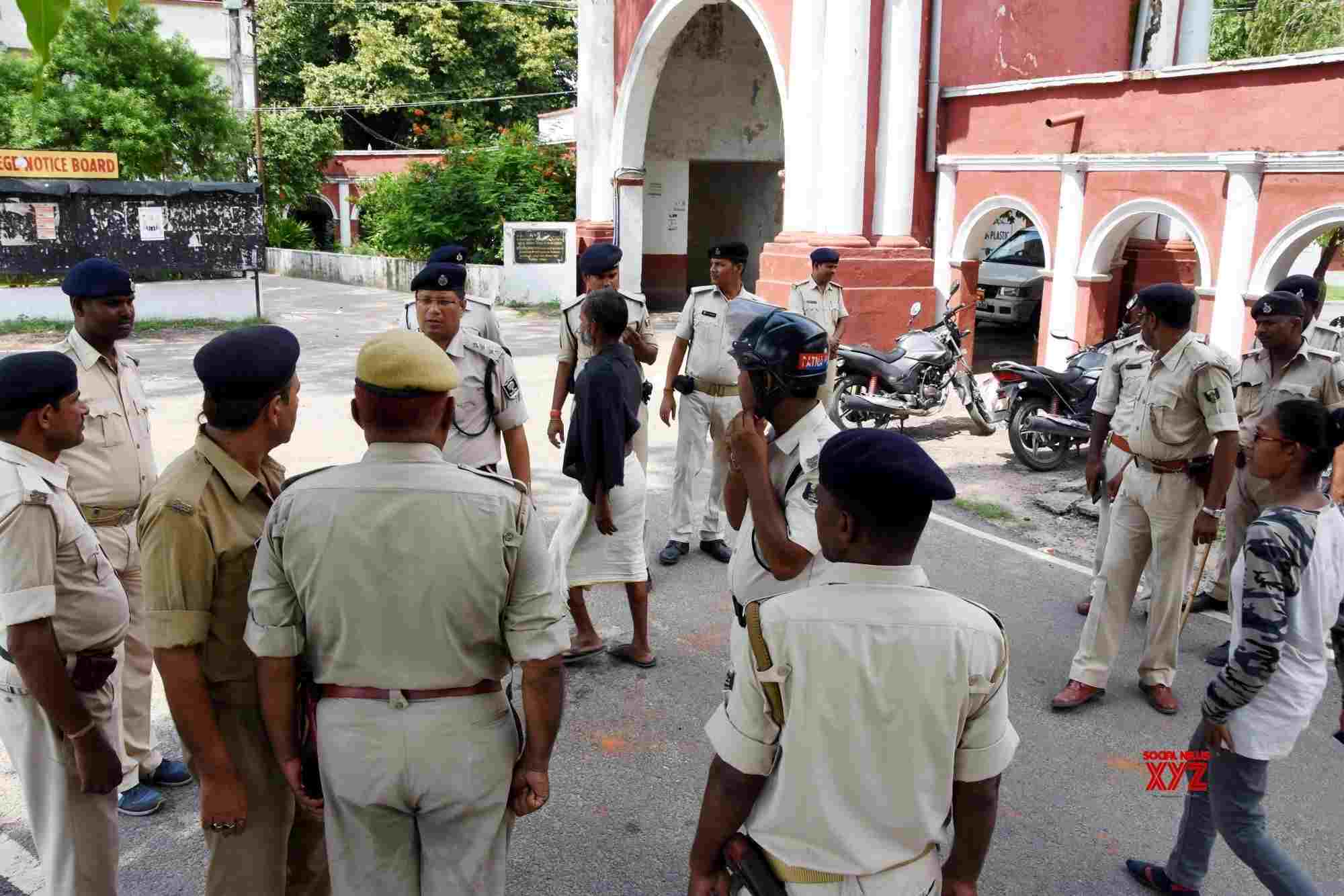 Patna: Bombs Hurled At Patna University Following Clashes Between Two ...