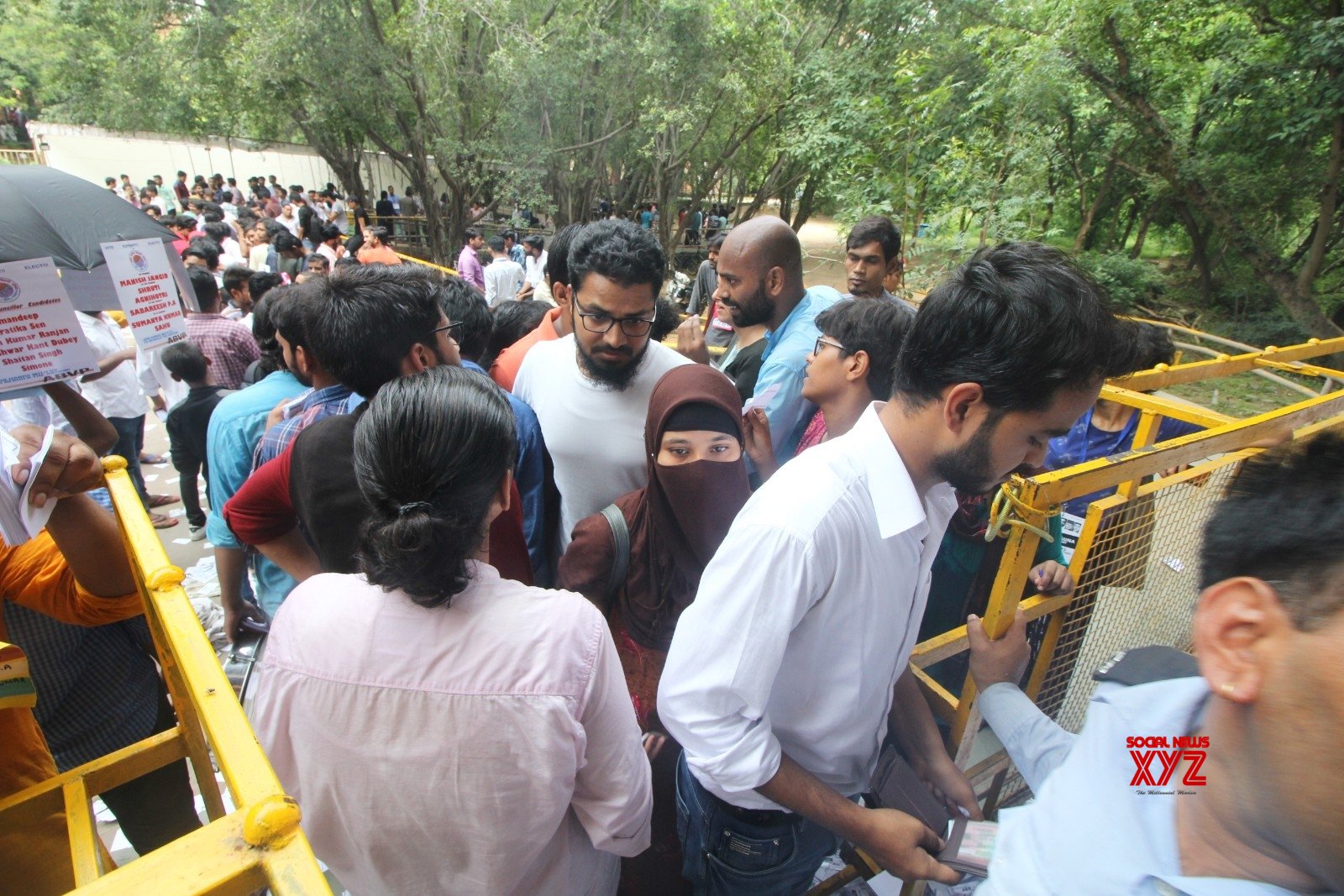 New Delhi: Voting Underway For JNUSU Elections #Gallery - Social News XYZ