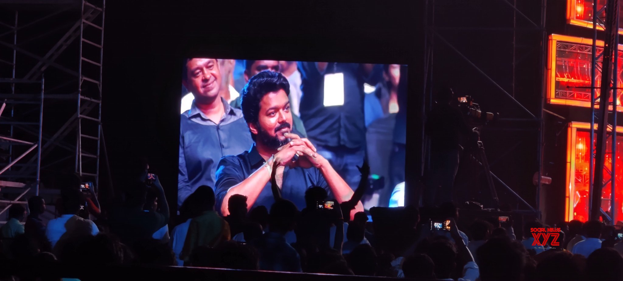 Thalapathy Vijay Still From Bigil Audio Launch - Social News XYZ