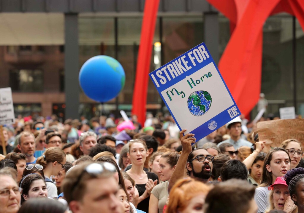 Nearly 100 Climate Activists Arrested In NYC - Social News XYZ