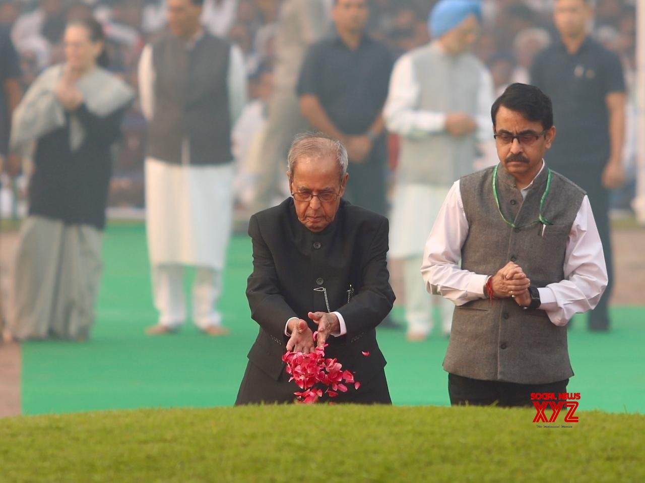 New Delhi: Tributes Paid To Nehru On His 130th Birth Anniversary # ...