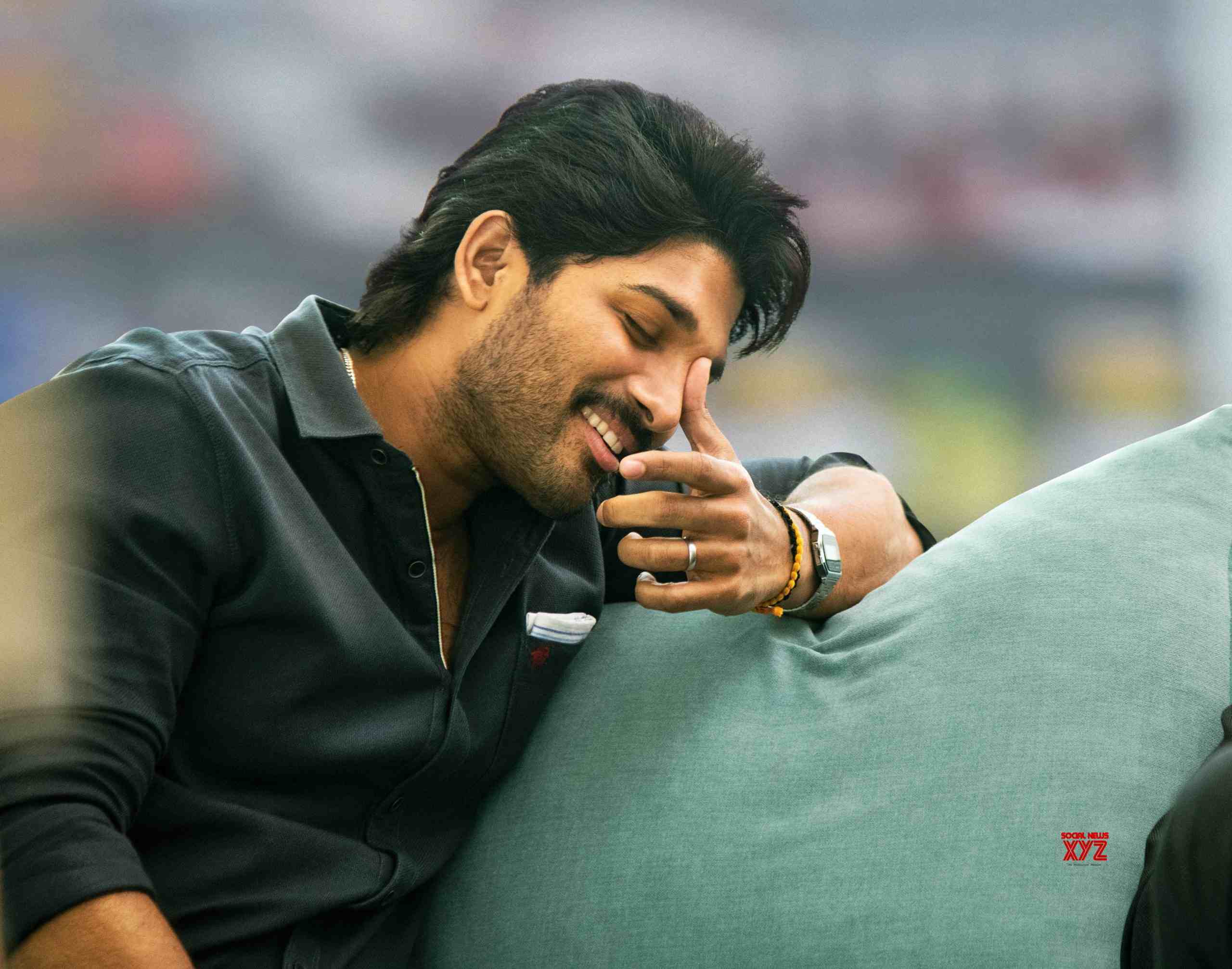 Butta Bomma Song From Allu Arjun's Ala Vaikunthapurramuloo Garners Good ...