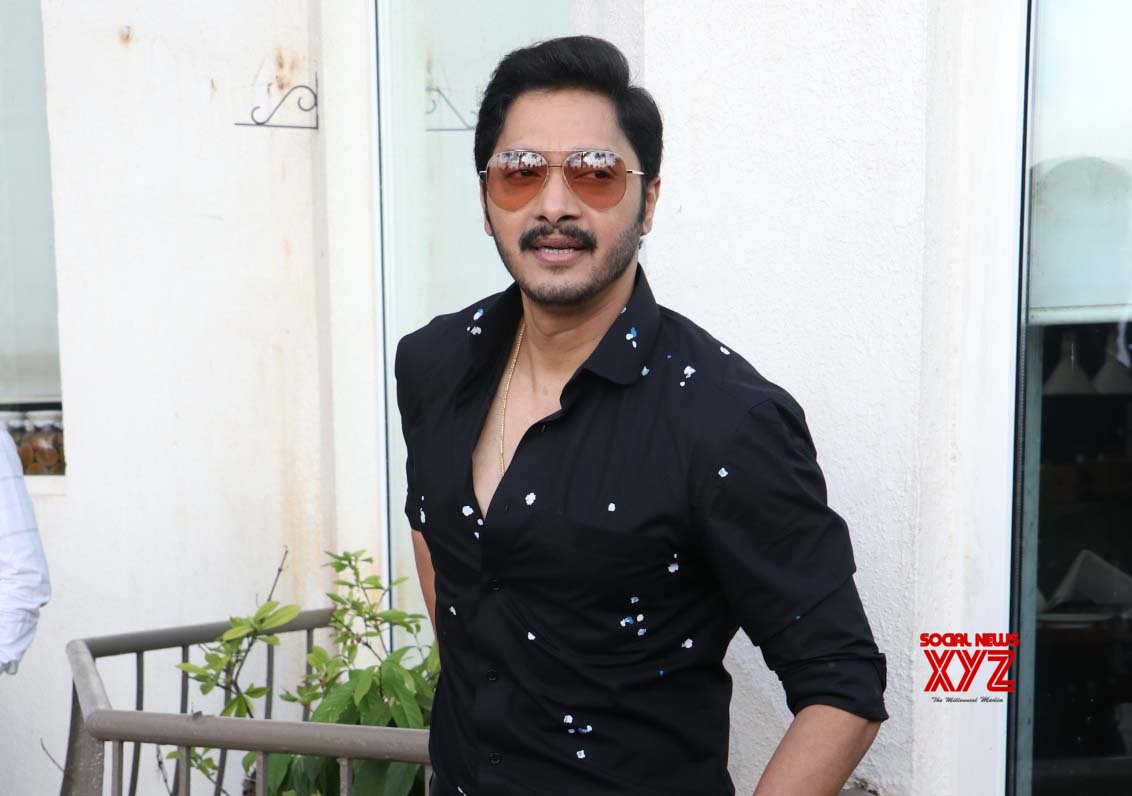 COVID-19: Shreyas Talpade Steps Forward To Helps Theatre Artistes ...