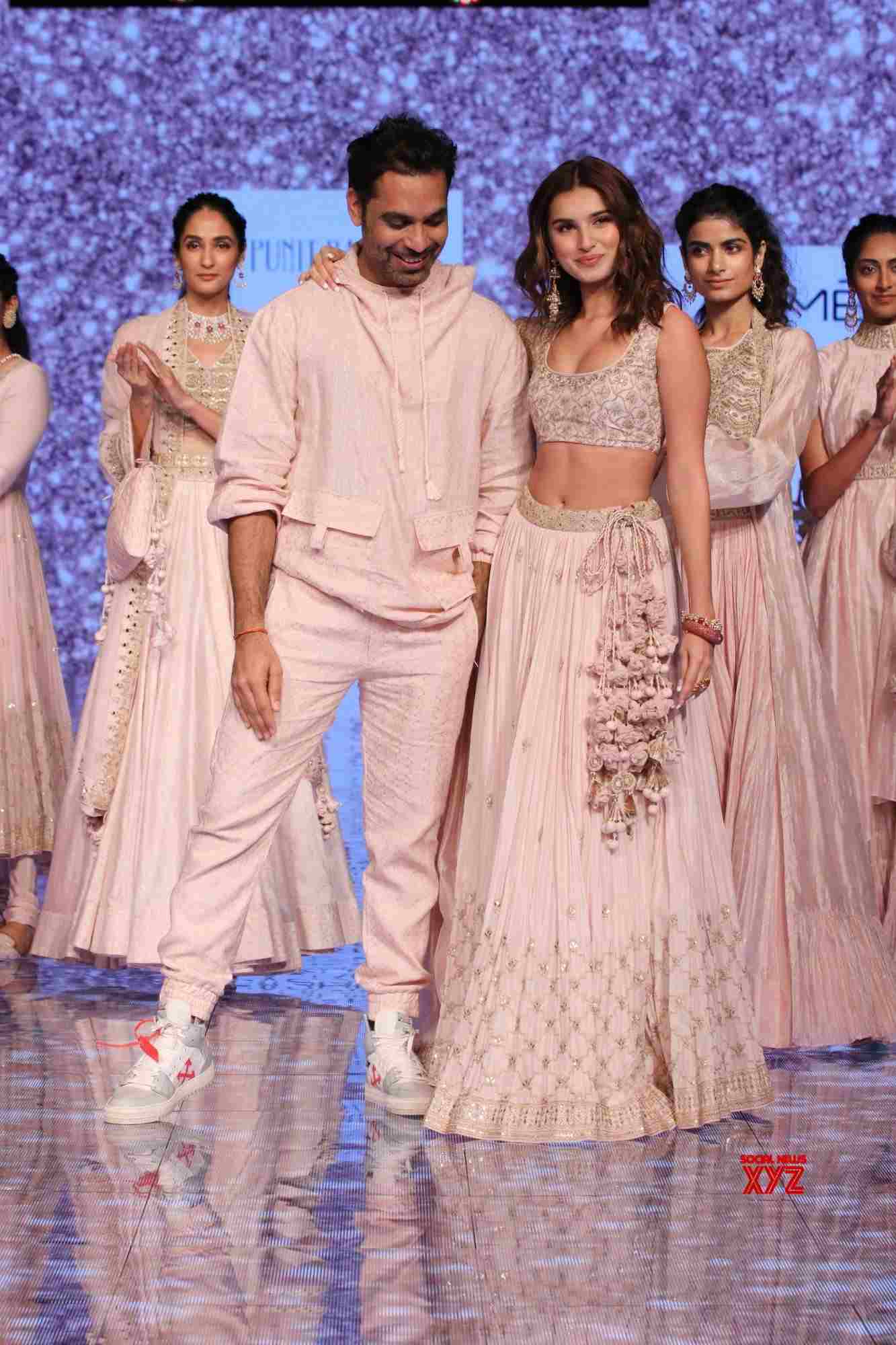 Tara Sutaria Walks For Punit Balana At Lakme Fashion Week Summer Resort ...