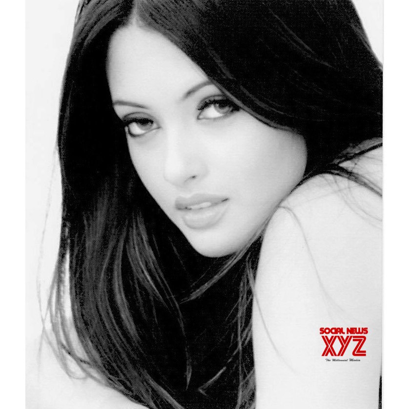 Actress Riya Sen Recent Hot Glamour And Sexy Stills Social News Xyz 0917