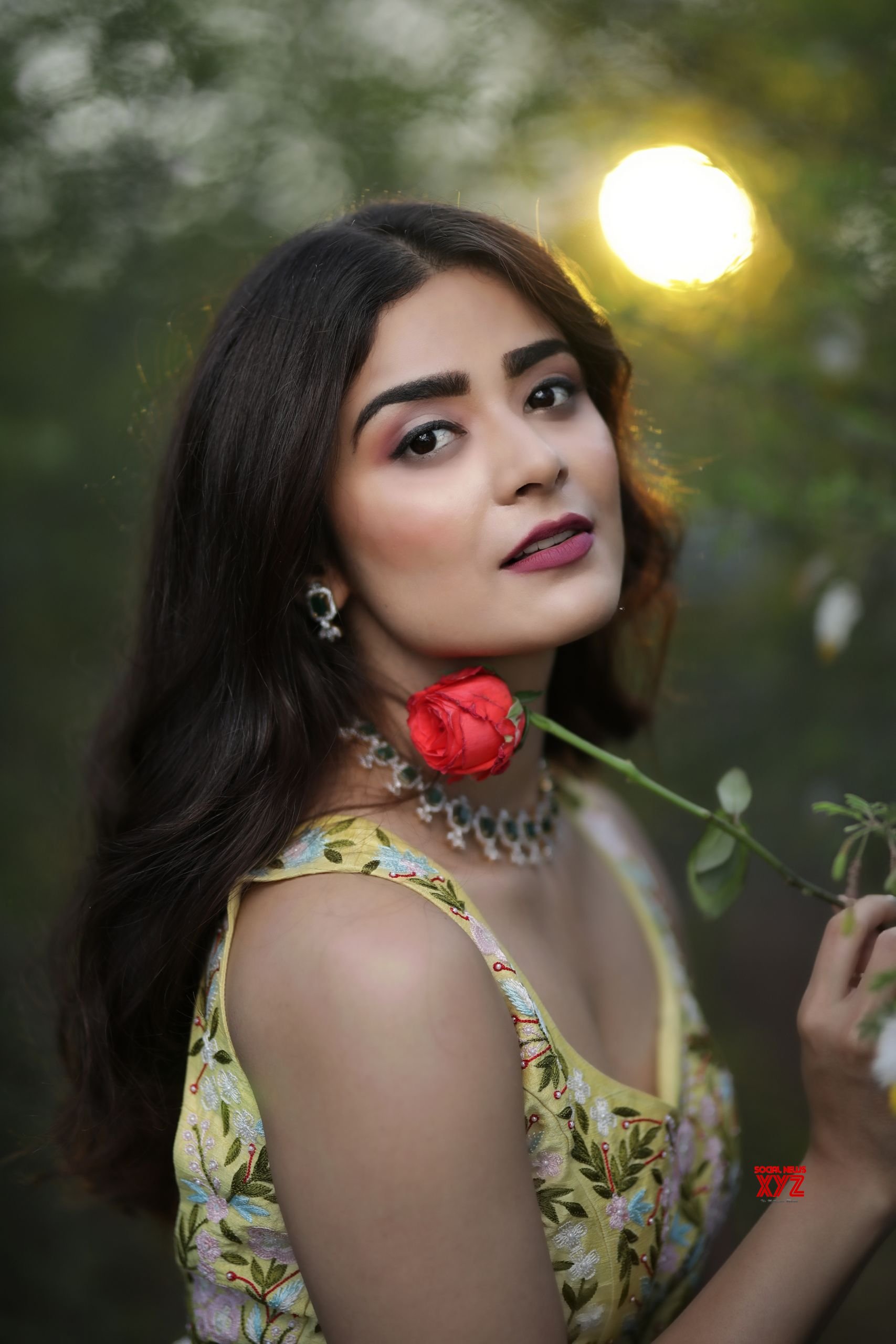 Actress Priyanka Sharma Random Gorgeous HD Stills - Social News XYZ