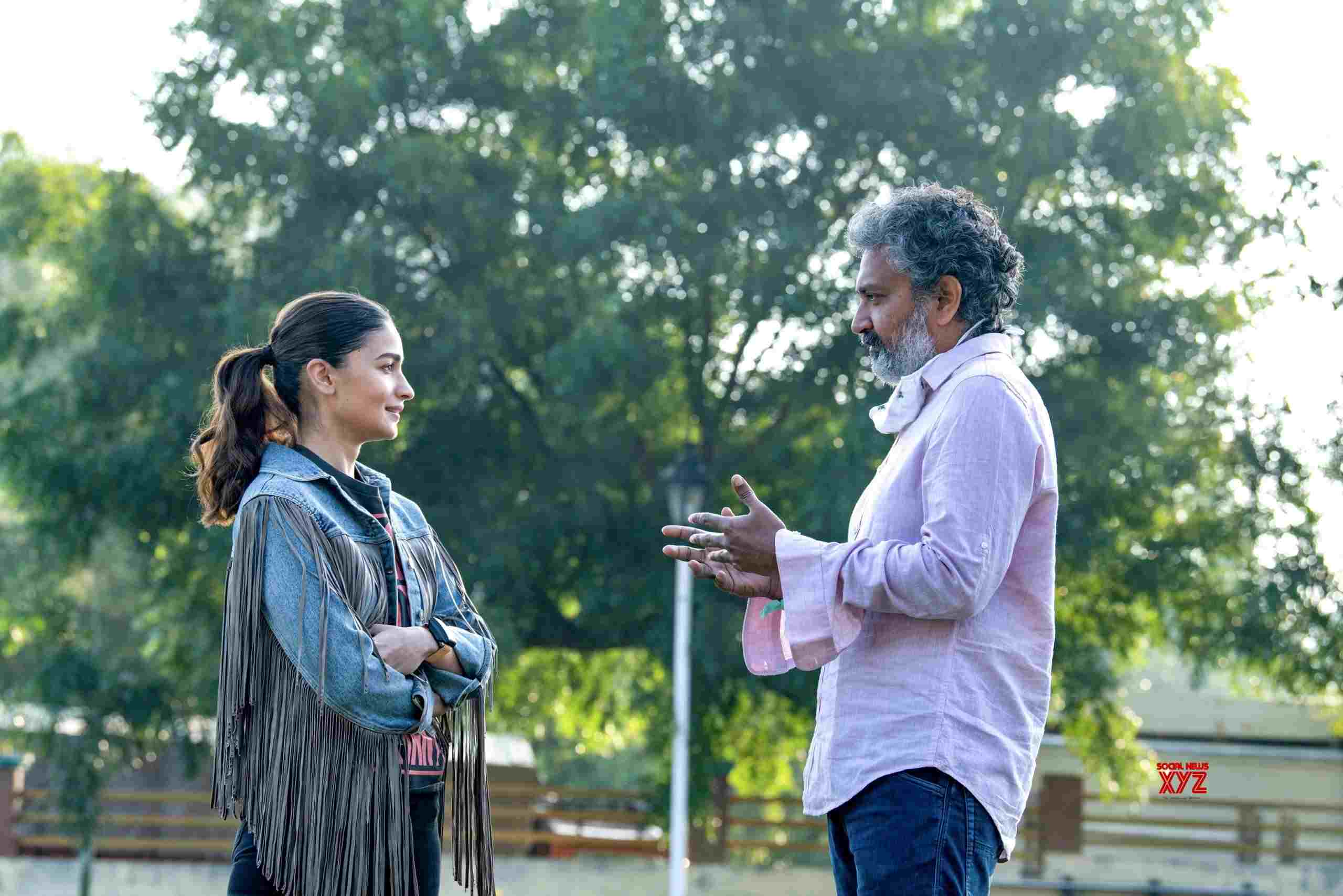 Alia Bhatt And SS Rajamouli HD Stills - Social News XYZ