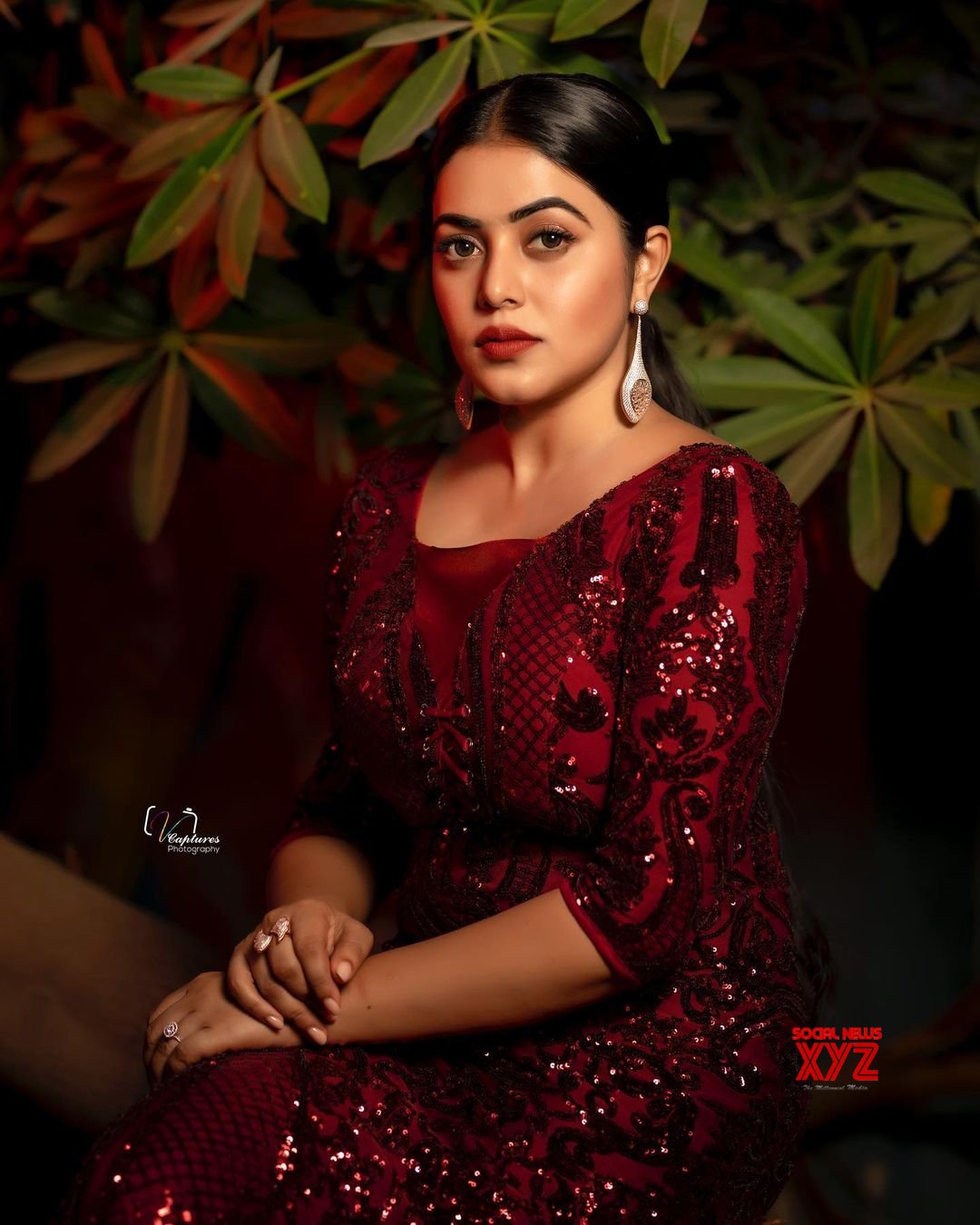 Actress Poorna Aka Shamna Kasim New Glam Stills - Social News XYZ