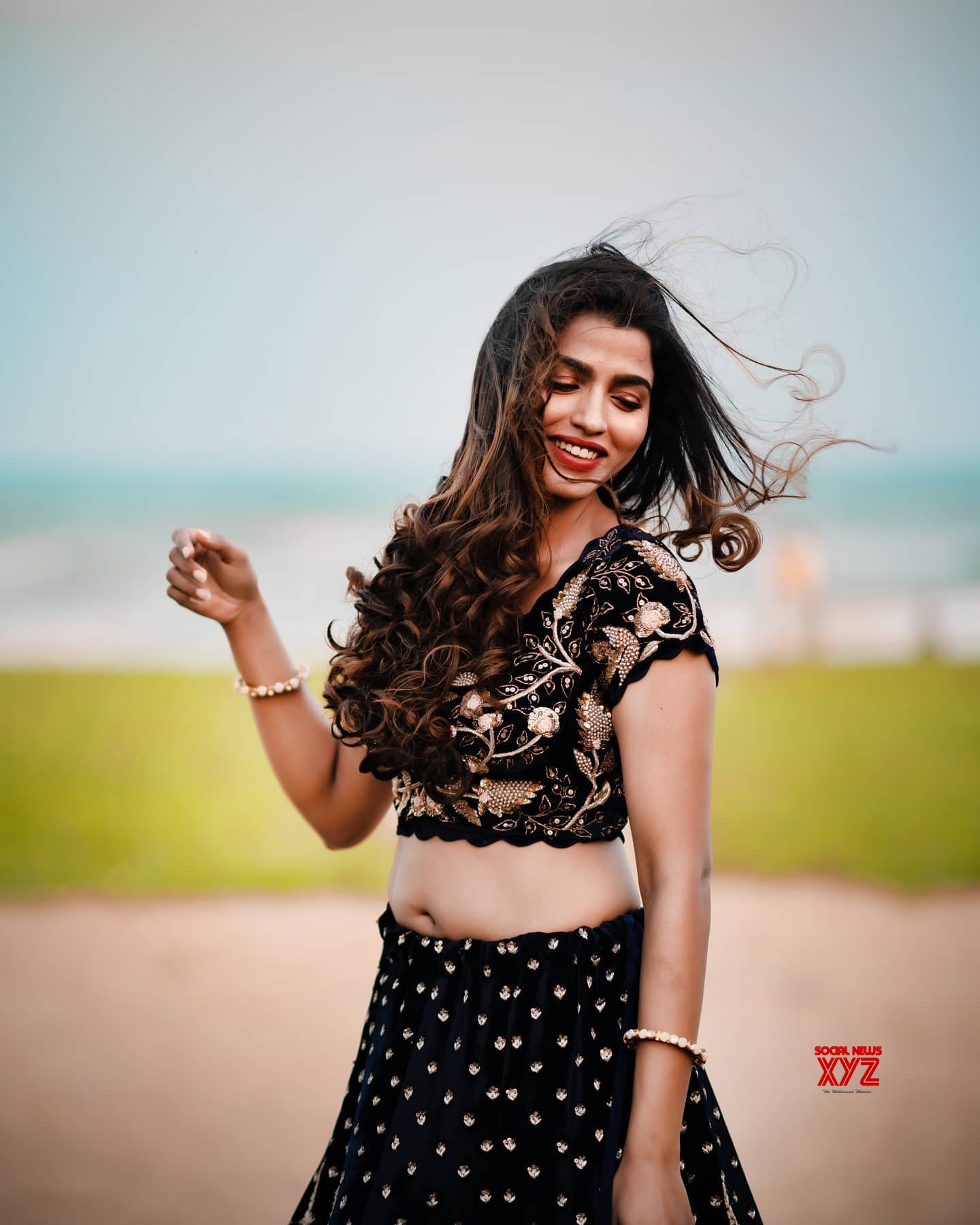 Actress Sai Dhanshika Gorgeous New Stills - Social News XYZ