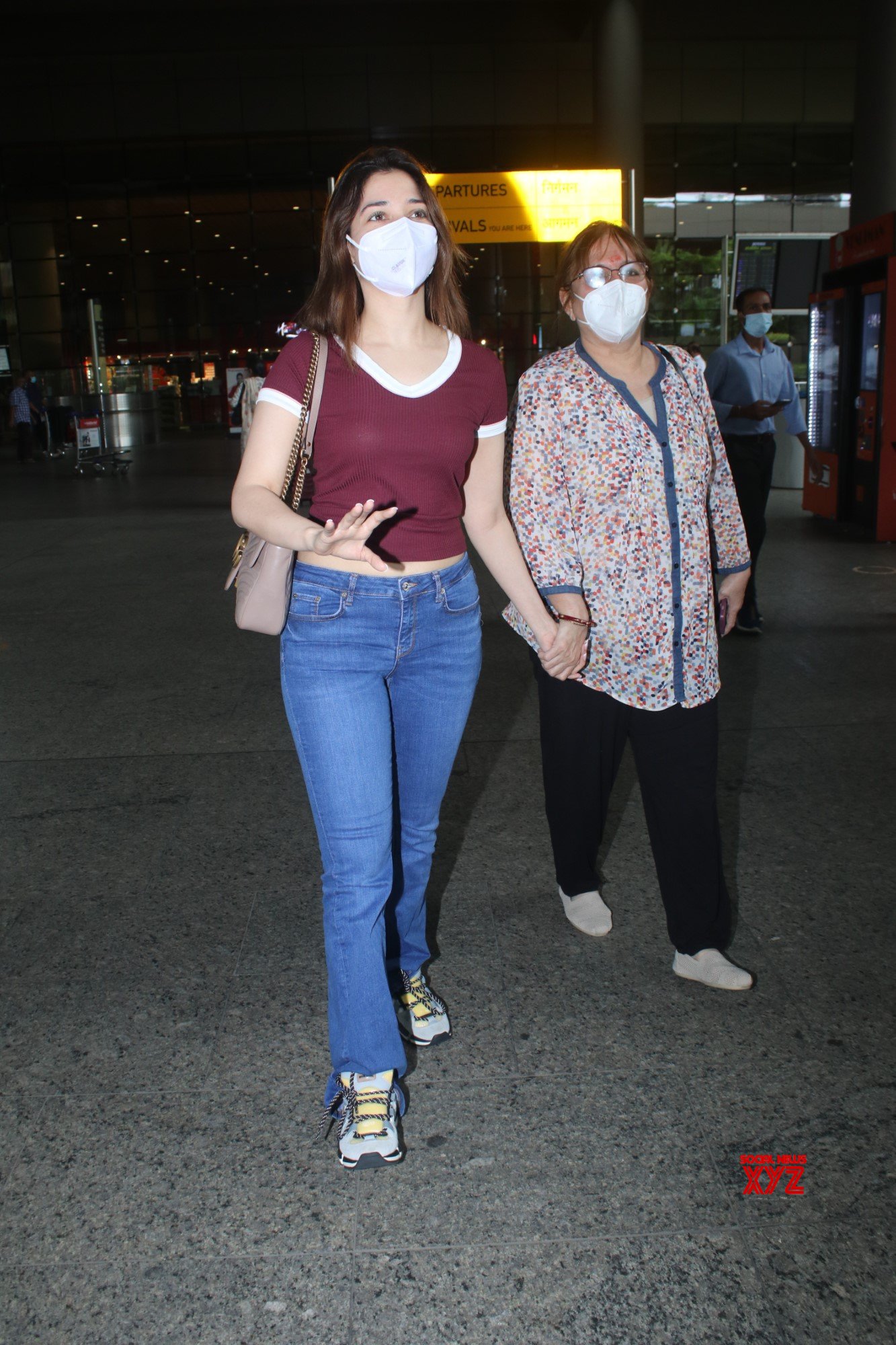 Actress Tamanna Bhatia Spotted At Airport - Gallery - Social News XYZ