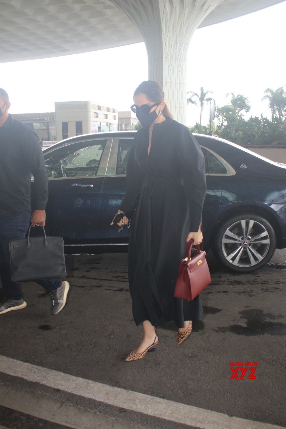 Actress Sonam Kapoor Spotted At Airport Departure - Gallery - Social ...