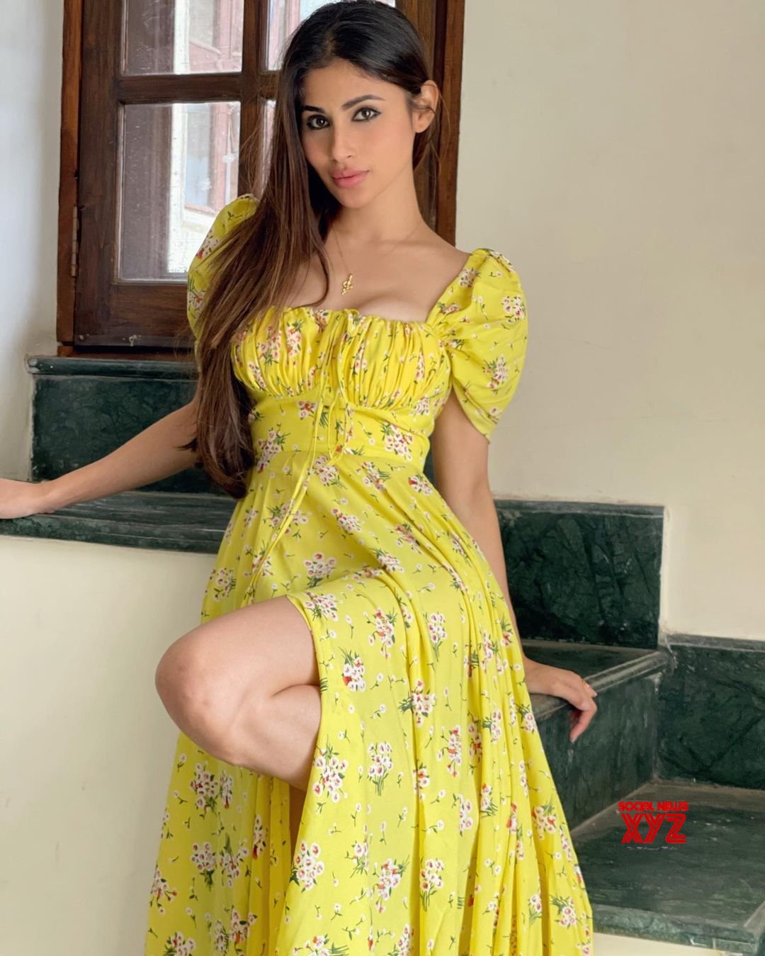 Actress Mouni Roy Latest Glam Stills Is All About Sheer Elegance Social News Xyz 