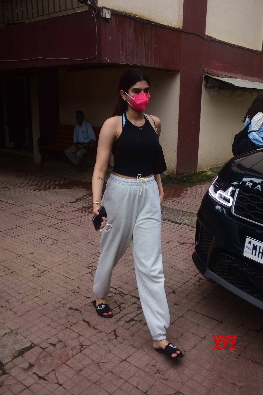 Actress Khushi Kapoor Spotted At Gym In Bandra - Gallery - Social News XYZ