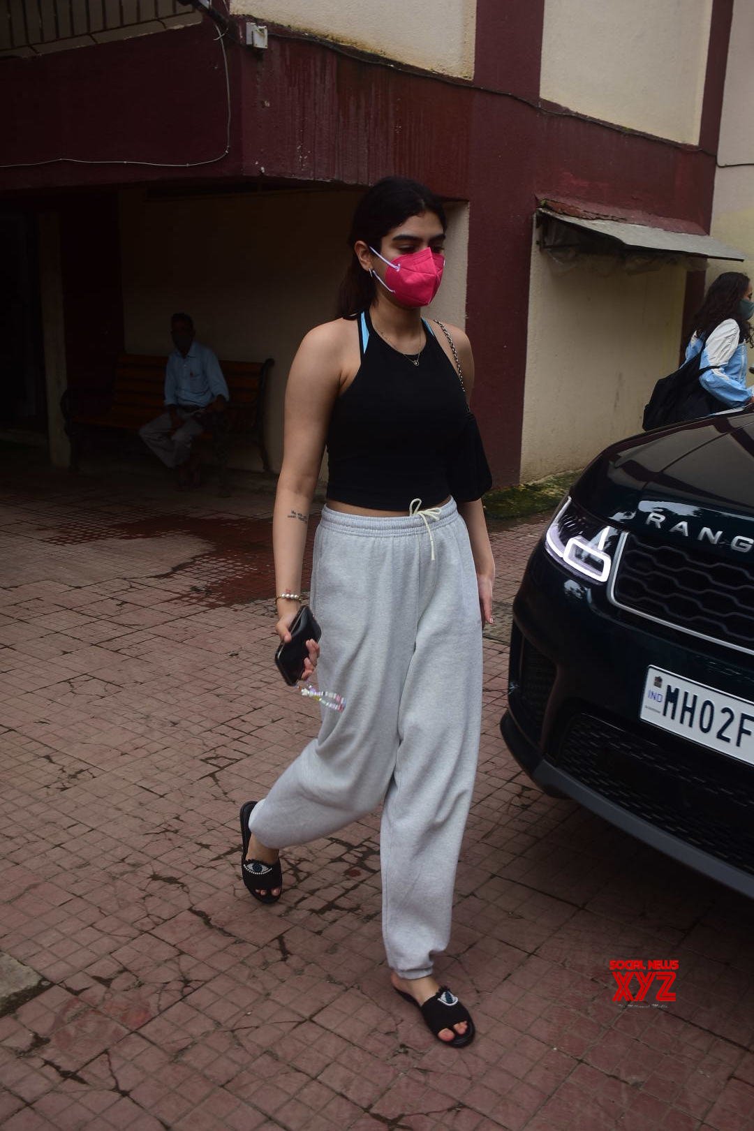 Actress Khushi Kapoor Spotted At Gym In Bandra - Gallery - Social News XYZ