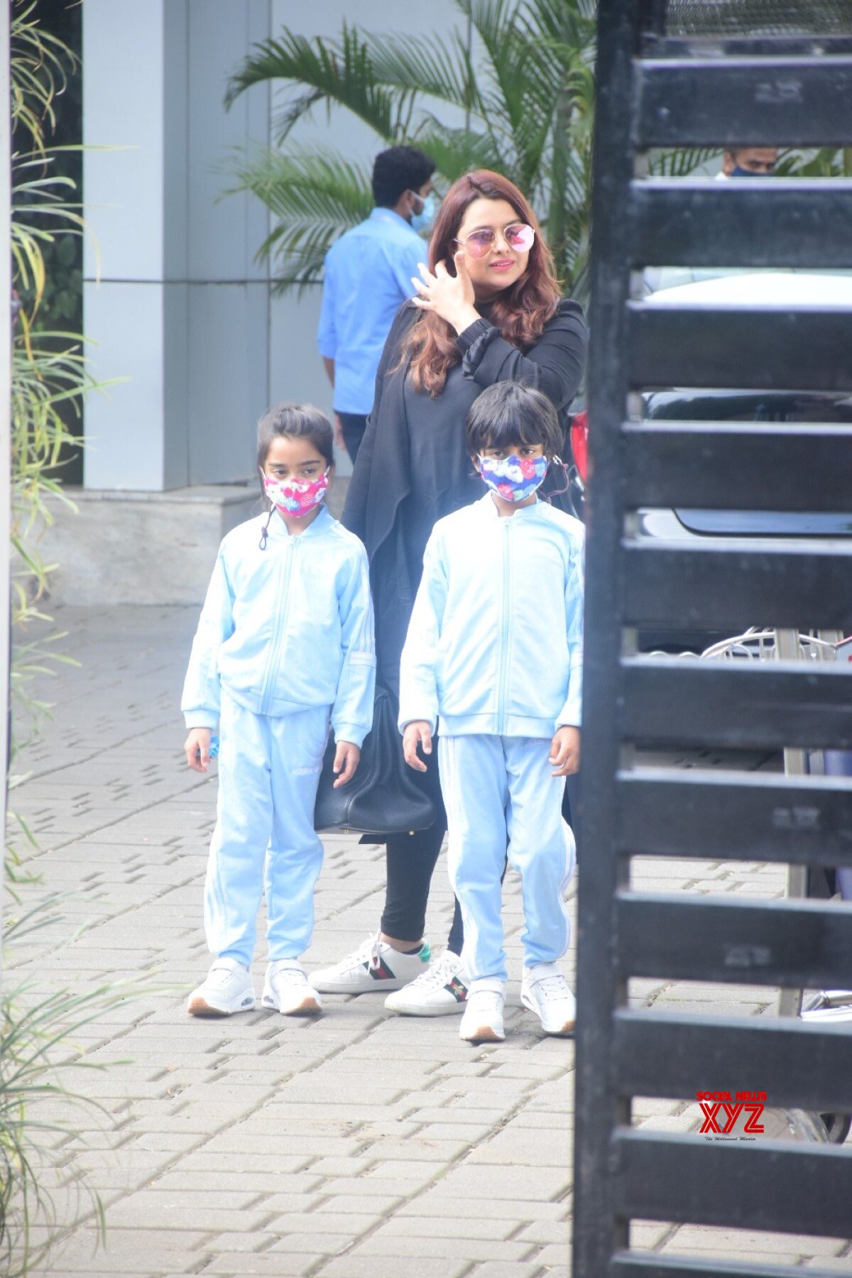 Akshay Kumar, Jackky Bhagnani, Deepshika Deshmukh Spotted At Kalina ...